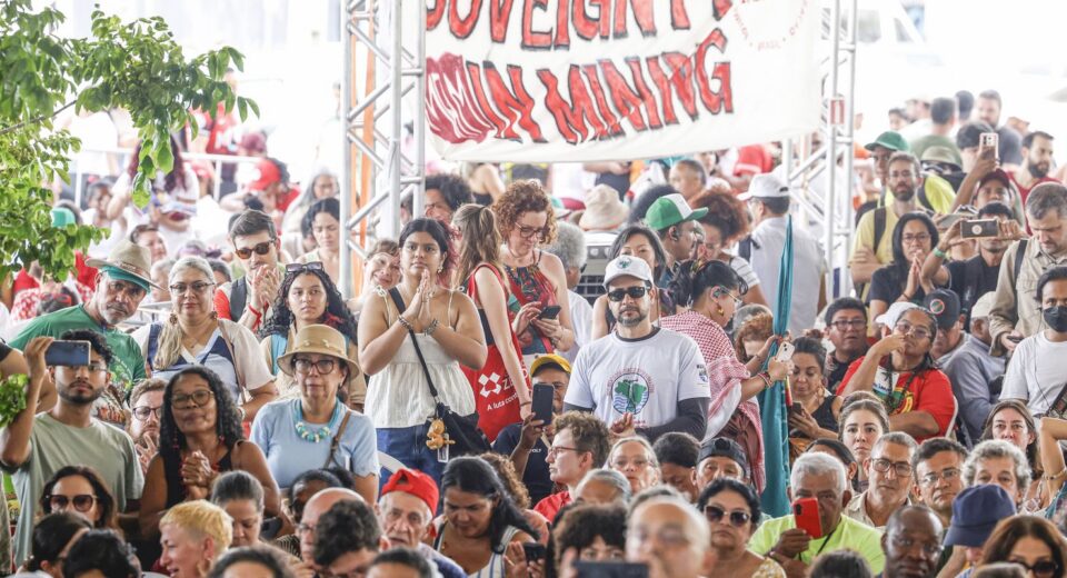 Cúpula dos Povos repudia falsas soluções e critica modelo capitalista