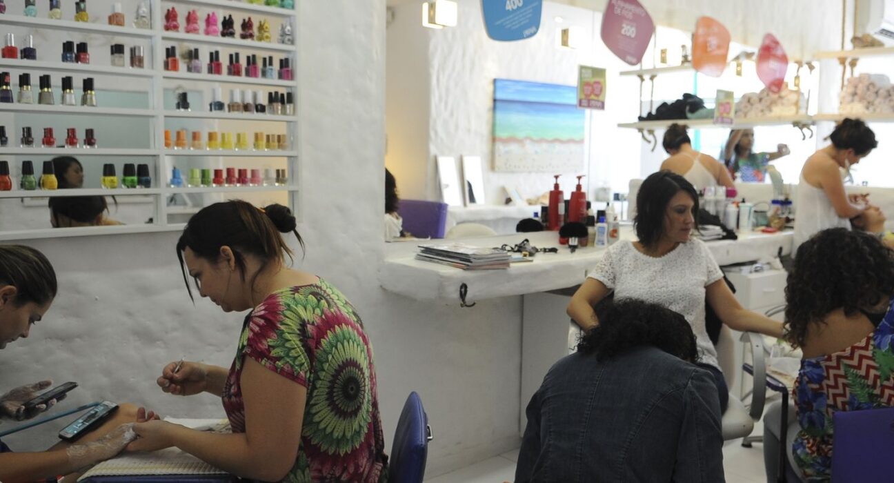 Apenas um em cada quatro trabalhadores por conta própria tem CNPJ