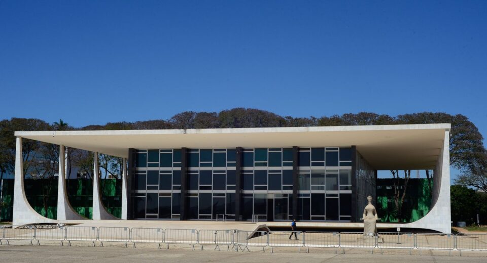 STF reconhece a omissão do Congresso por não taxar grandes fortunas