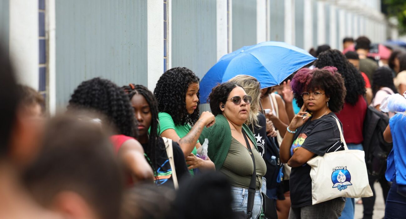 Enem 2025: Candidatos fazem provas do segundo dia até 18h30