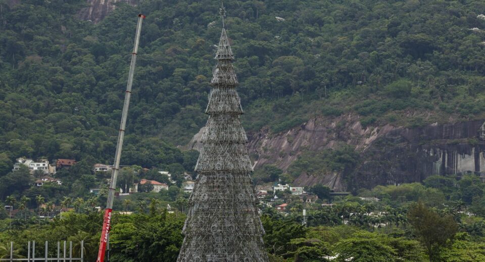Rio se prepara para inaugurar árvore de natal da lagoa