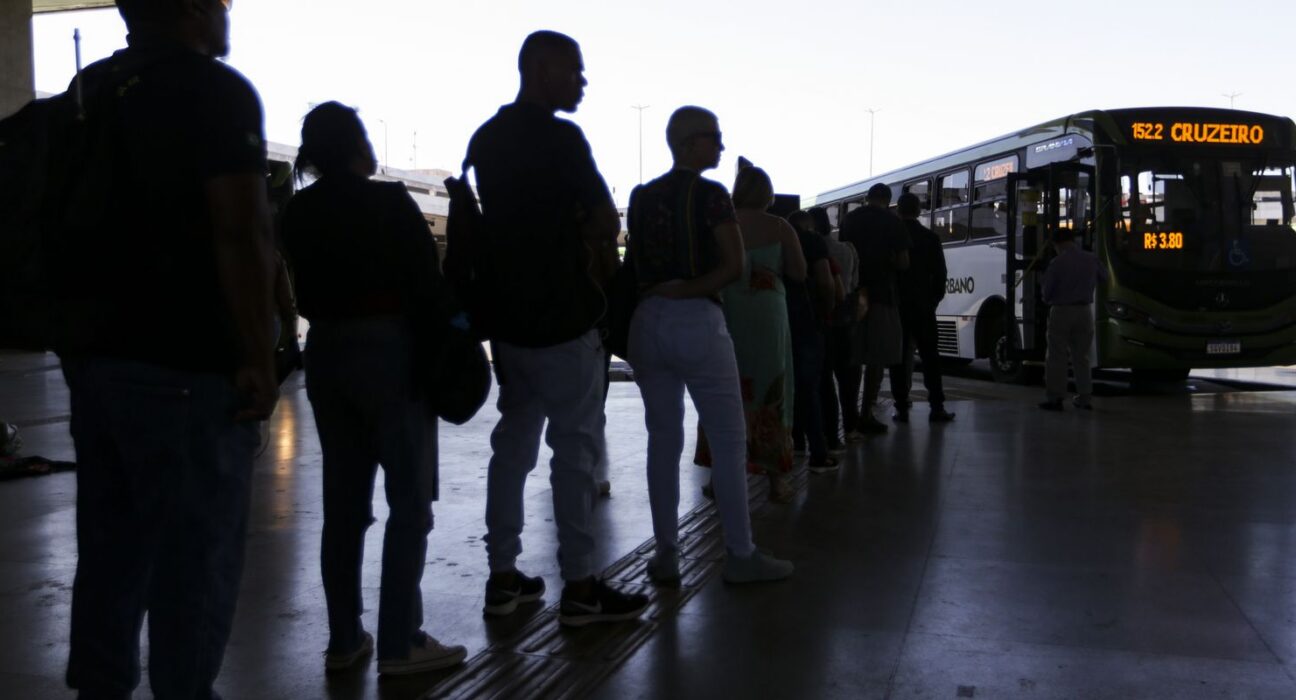 Estudo defende substituir vale-transporte por tarifa zero universal