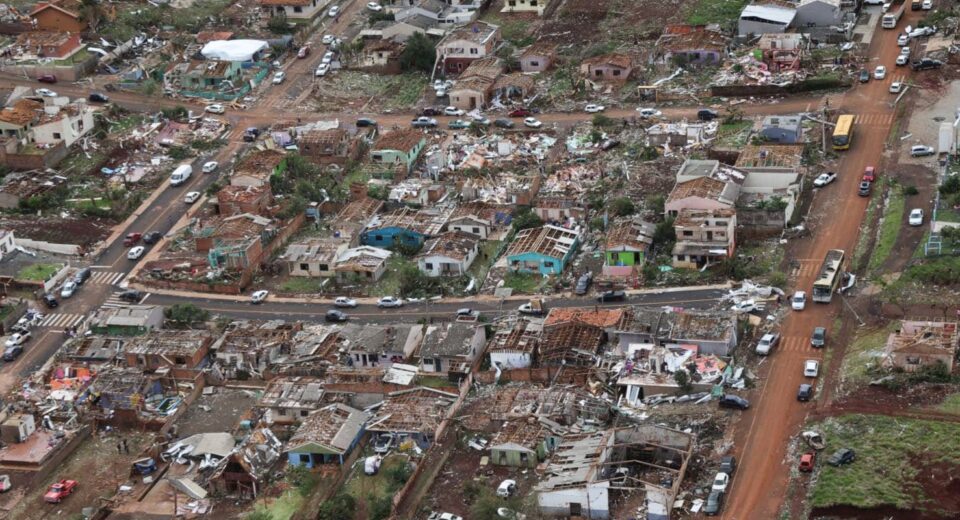 Após tornado, Enem é suspenso em Rio Bonito do Iguaçu, no Paraná