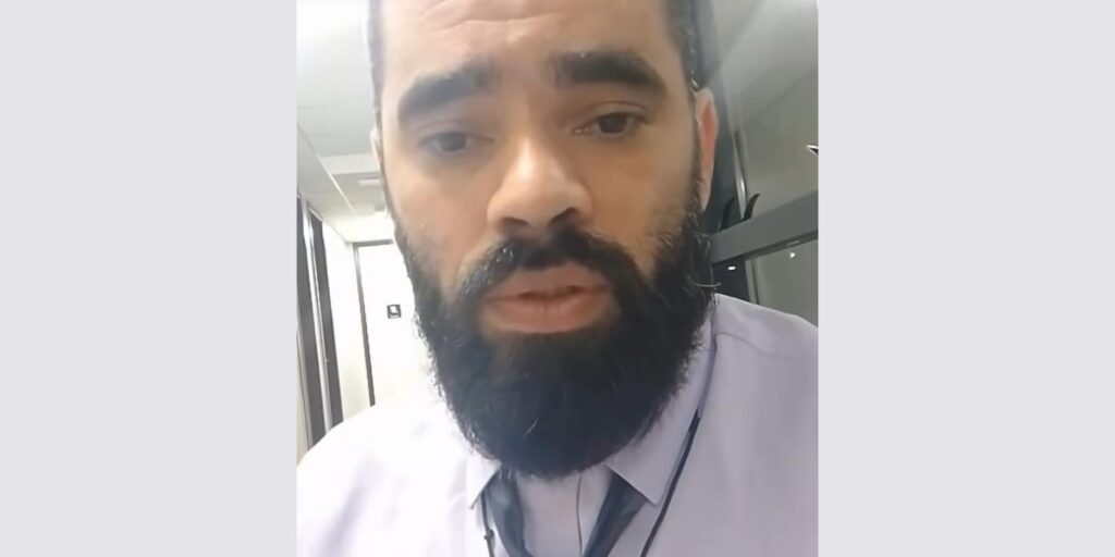 Evangélico agredido em vigília bolsonarista faz exame no IML