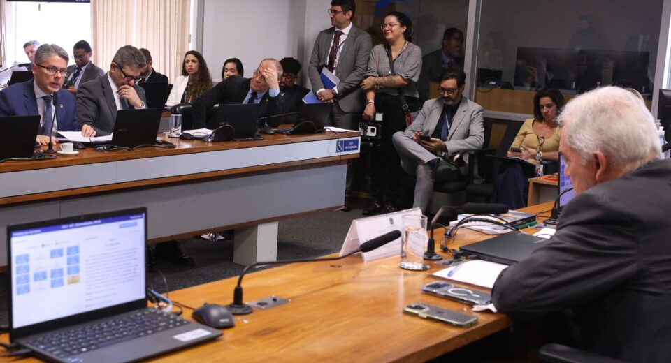 CCJ do Senado adia votação do PL Antifacção para 10 de dezembro