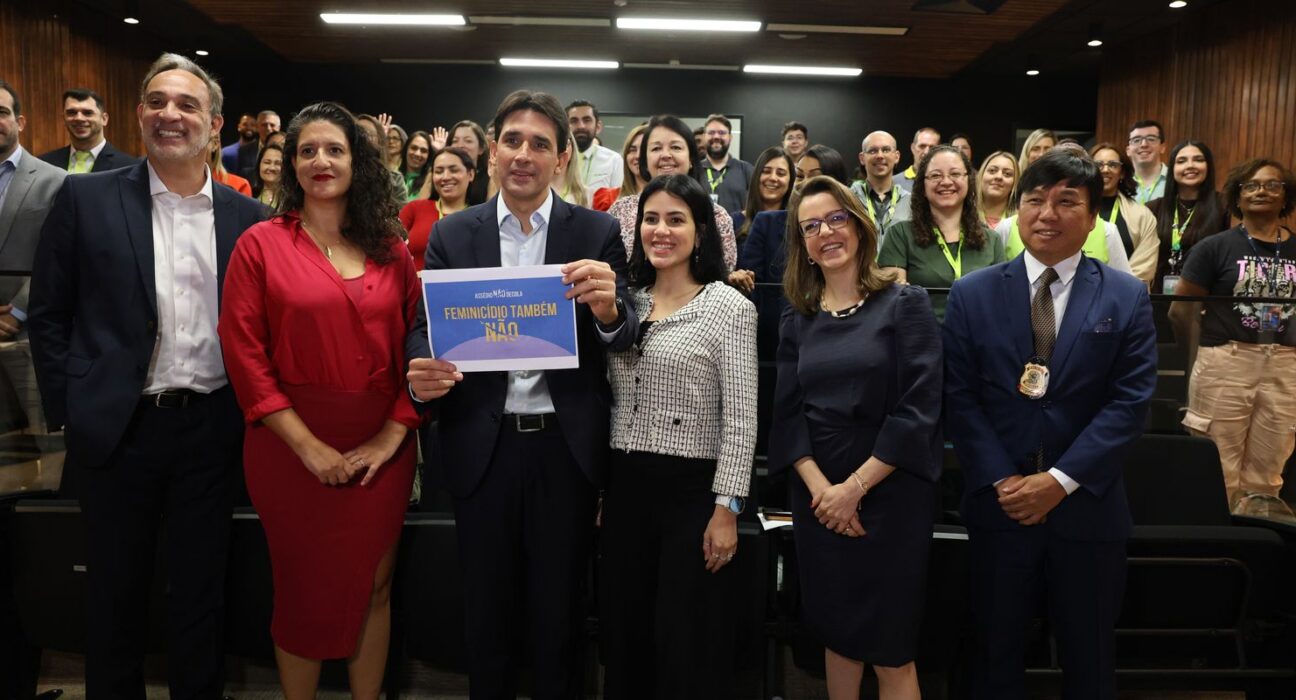 Campanha em aeroportos combate violência contra mulher