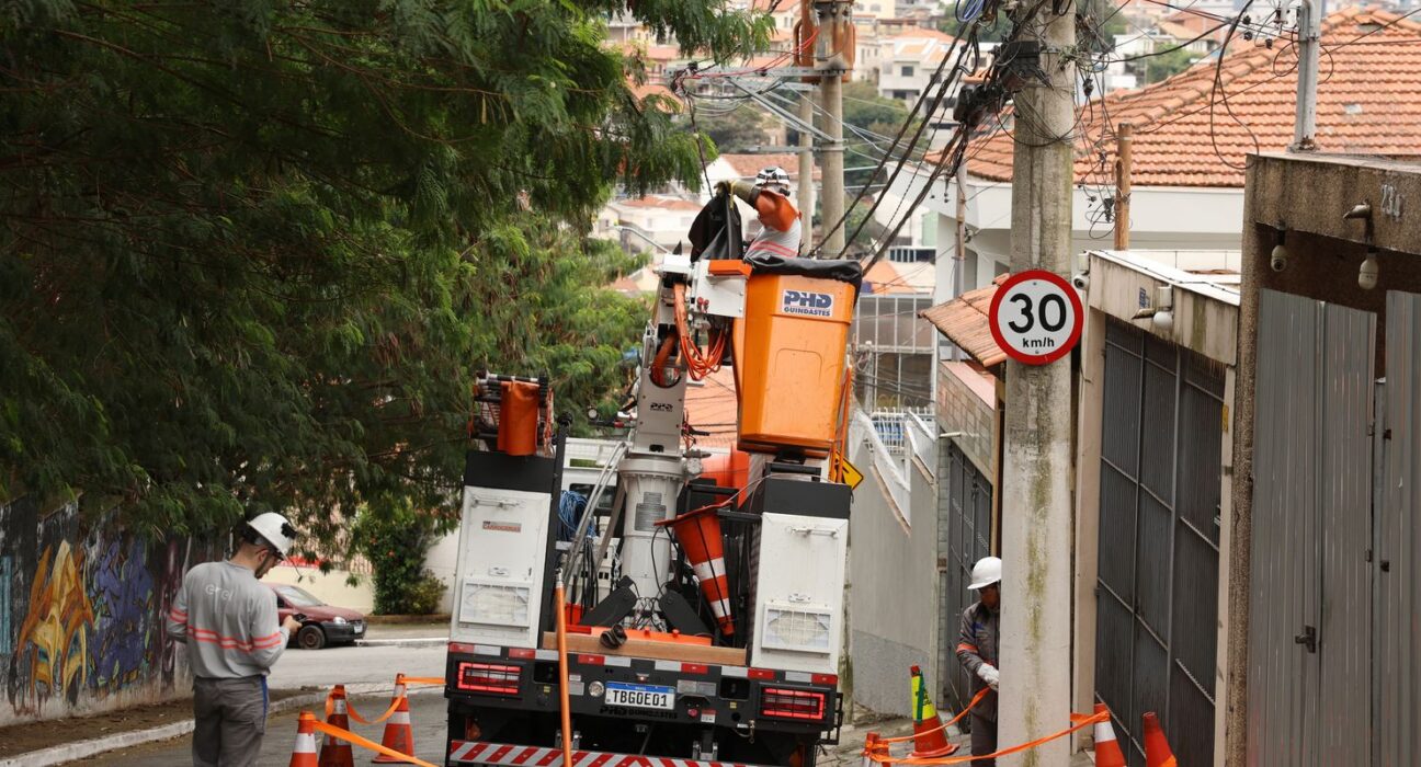 Enel anuncia R$ 10 bi em investimentos com foco em rede subterrânea