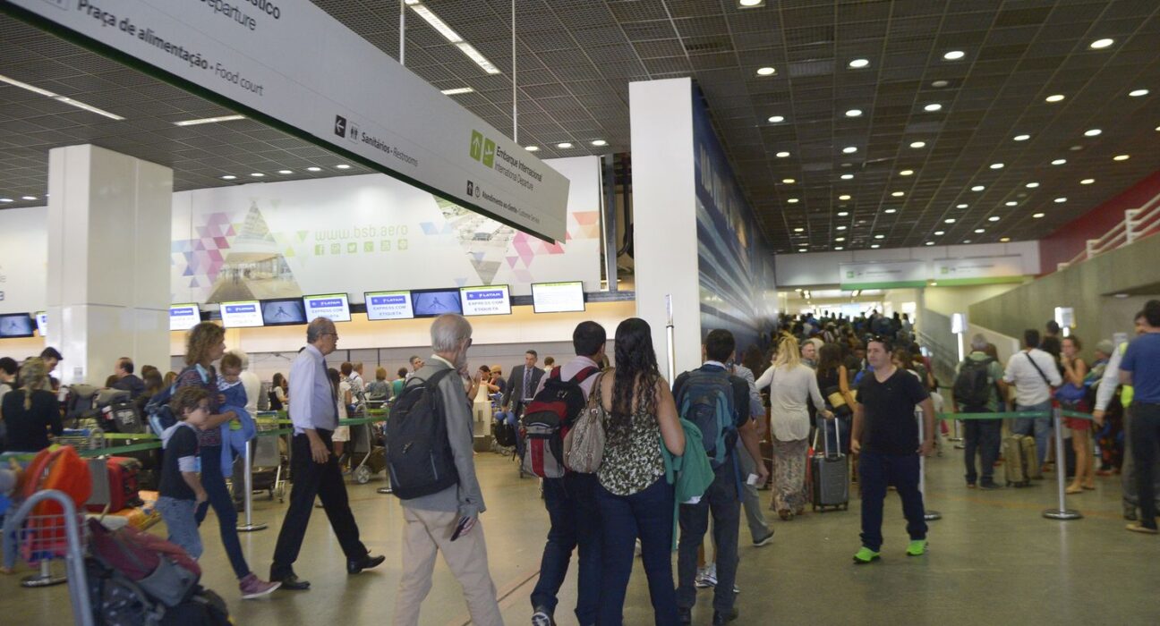 Anac faz operação em aeroportos com maior fluxo em 15 estados