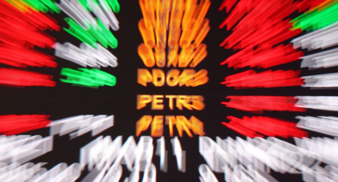 Bolsa supera os 161 mil pontos e volta a bater recorde