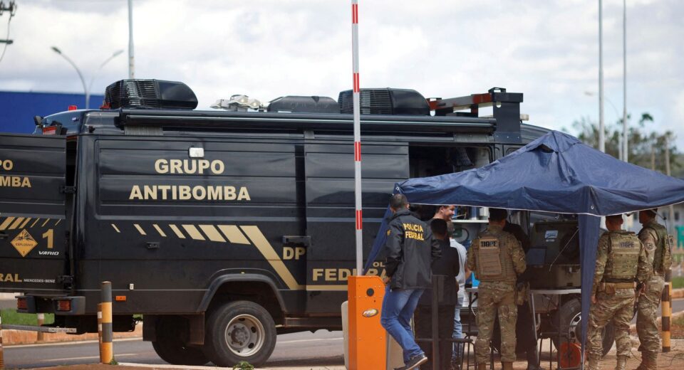 Moraes mantém preso condenado por bomba no aeroporto de Brasília