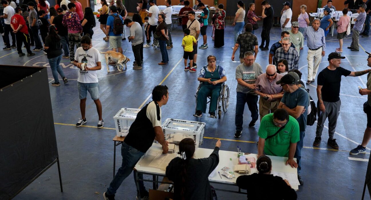 Chile vai às urnas neste domingo para eleger presidente no 2º turno