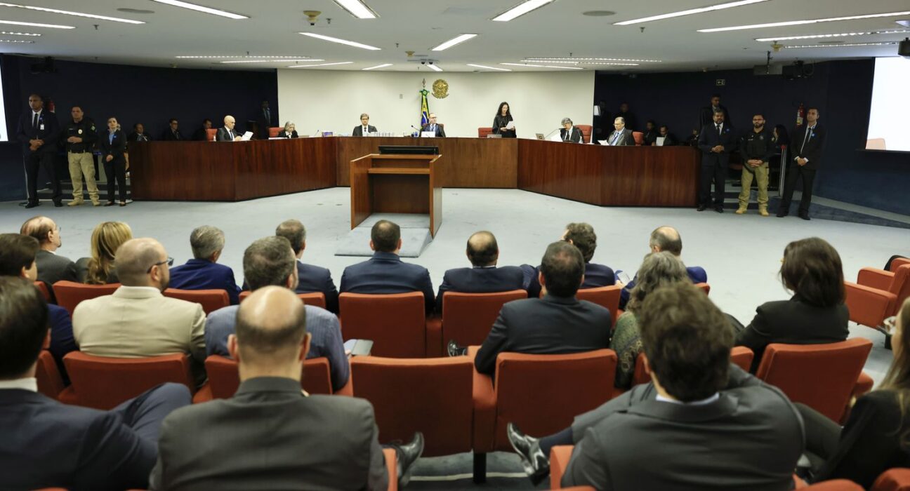 STF: julgamento pode condenar mais seis réus pela trama golpista