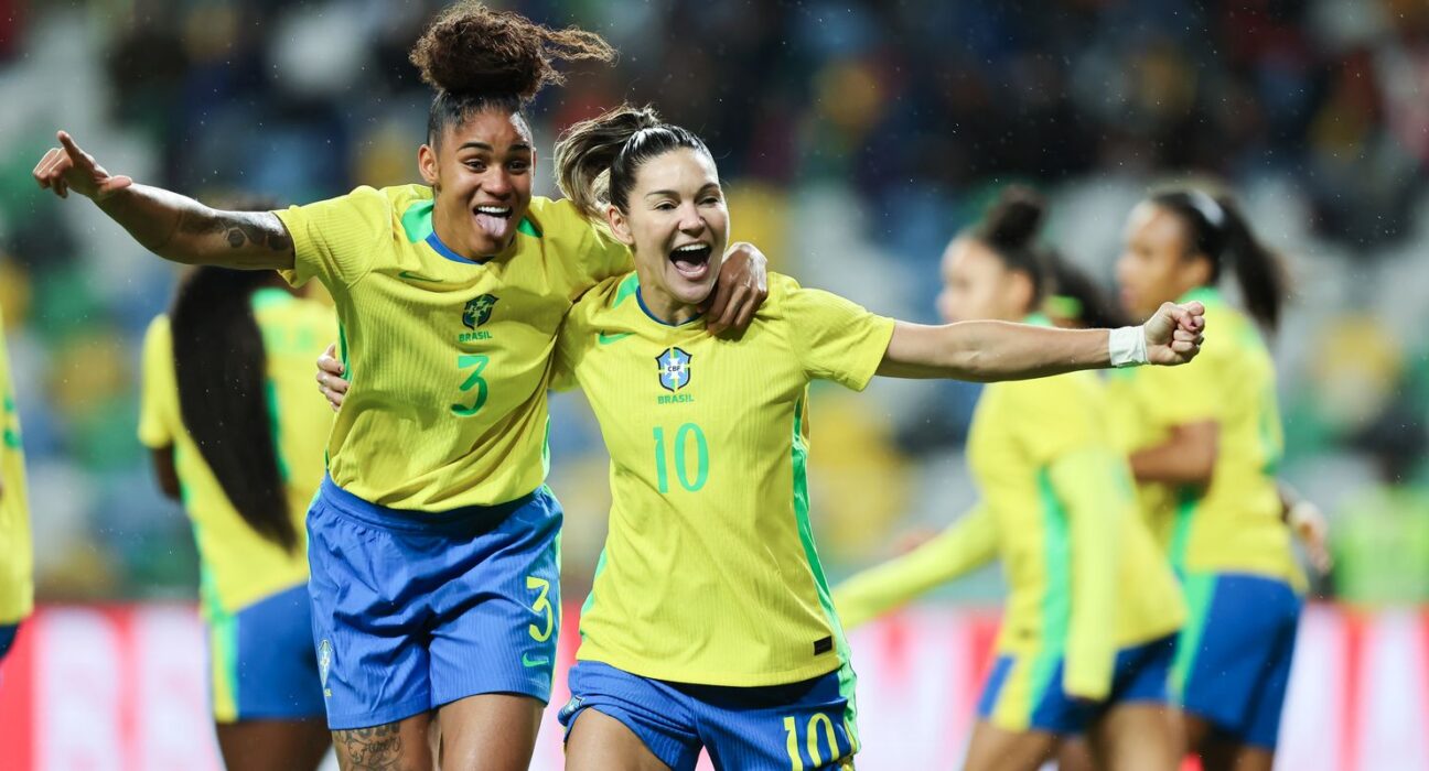 Seleção feminina fecha 2025 com goleada de 5 a 0 sobre Portugal