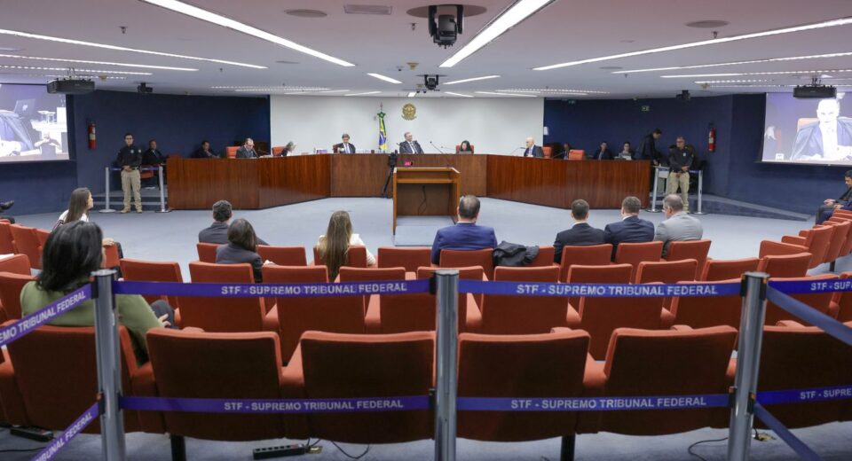 STF tem maioria para condenar mais cinco réus da trama golpista