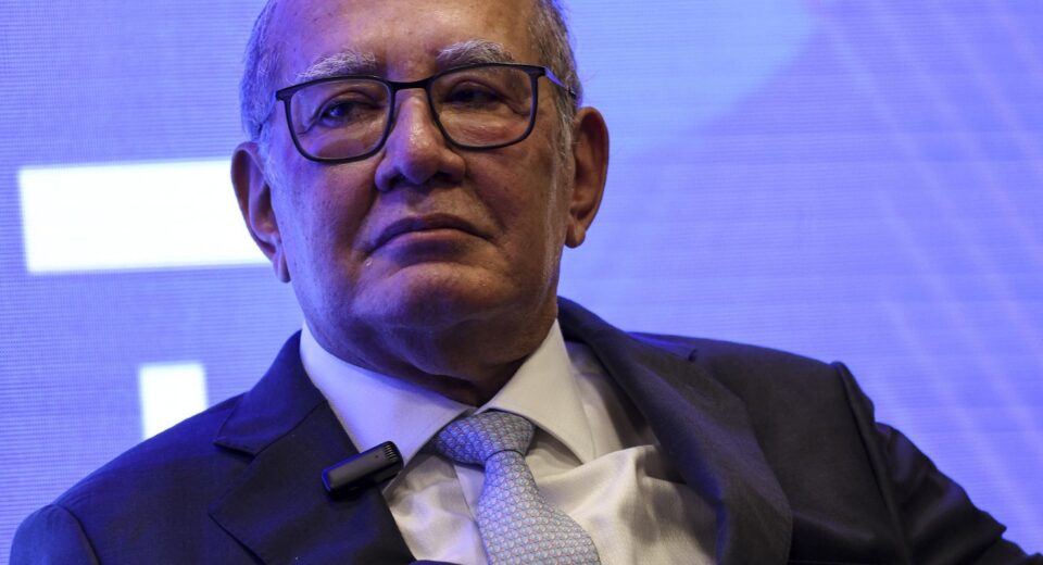 Gilmar nega blindagem do STF e diz que Lei do Impeachment “caducou"