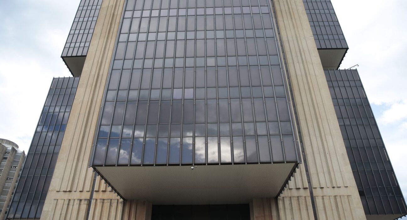 Entidades financeiras defendem atuação do Banco Central no caso Master