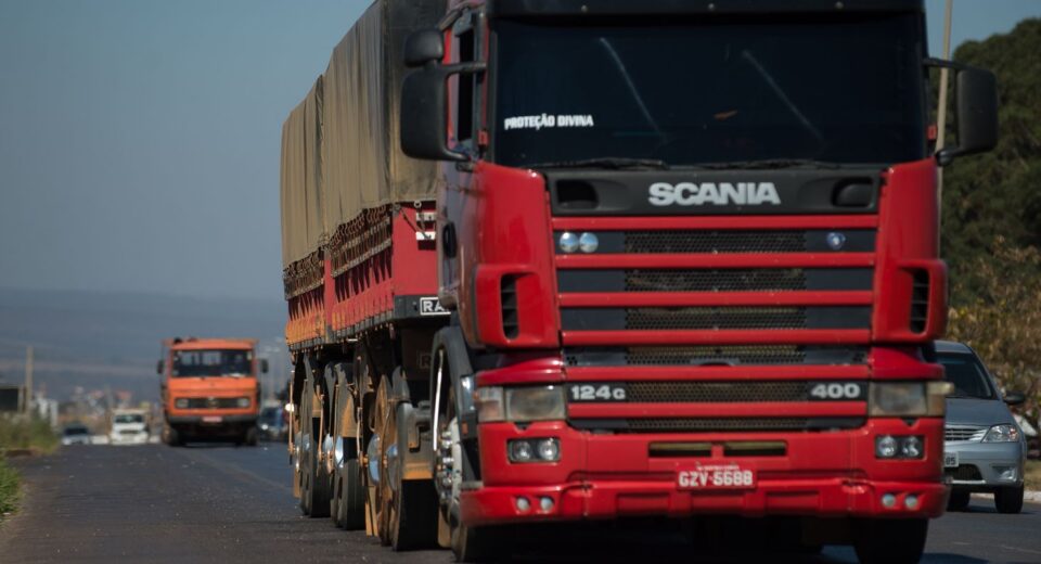 PRF reforça fiscalização em rodovias federais na Operação Natal