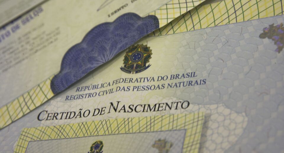 Número de nascimentos cai 5,8% em 2024; sexto recuo consecutivo