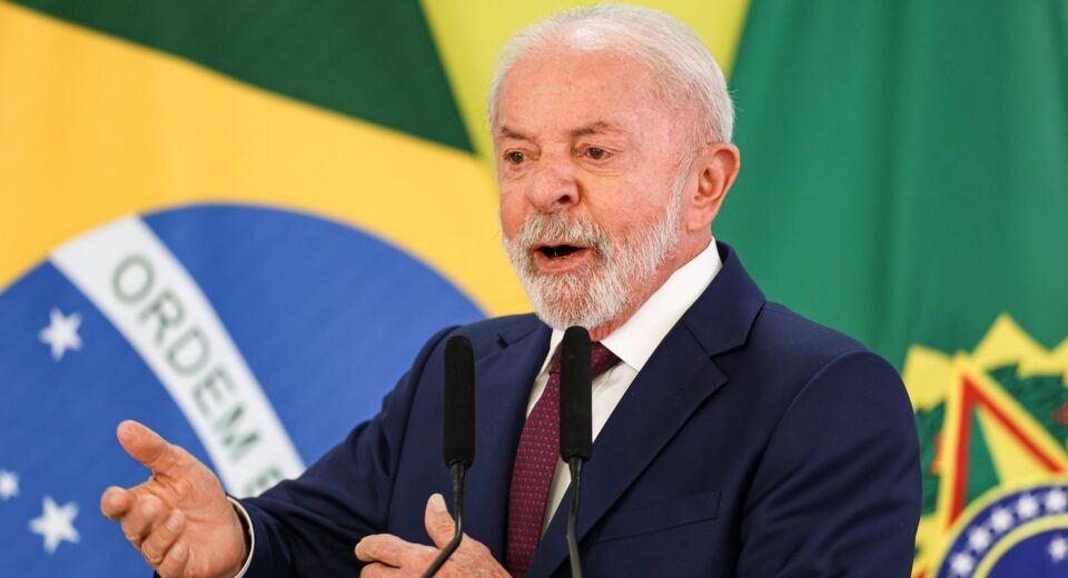 Lula descarta privatização dos Correios