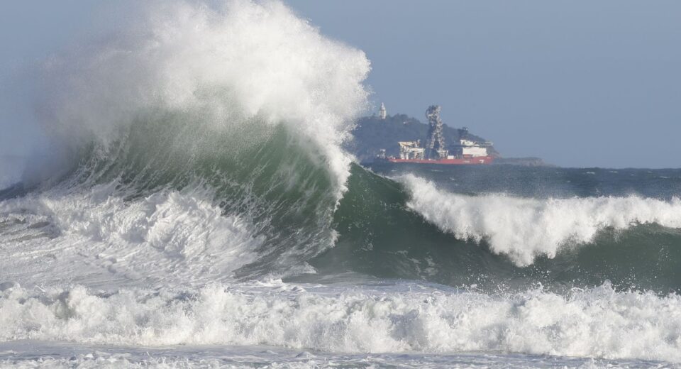 Marinha emite alerta de ressaca para o litoral do Rio no réveillon