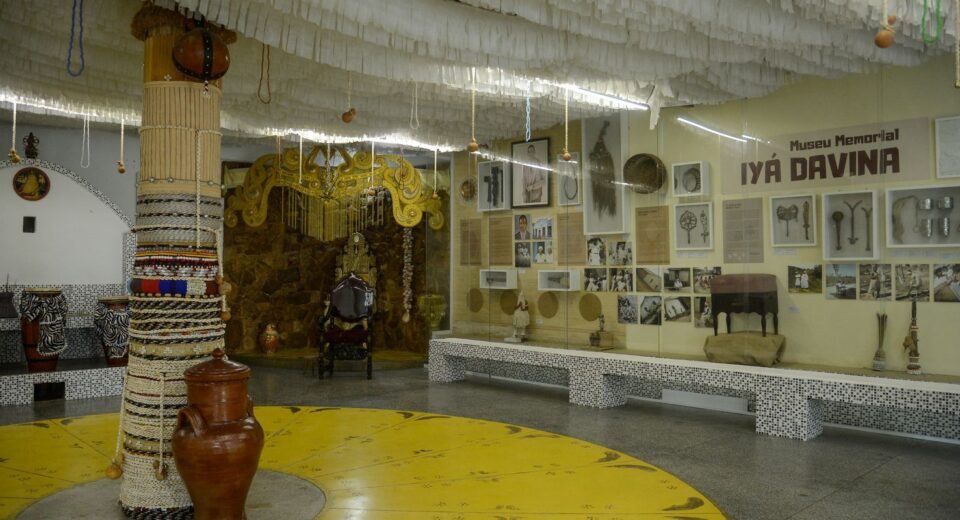 Racismo religioso: 76% dos terreiros no Brasil sofreram violências