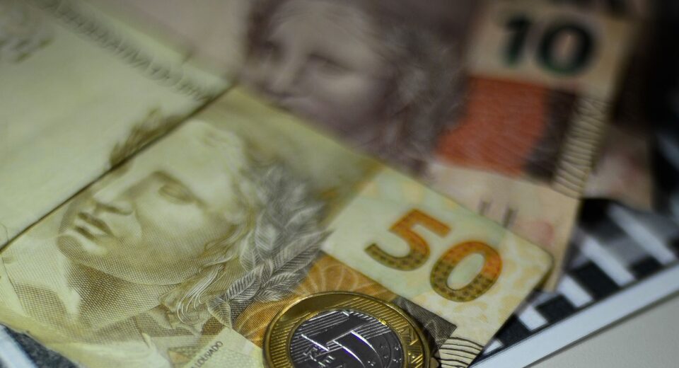 Tesouro paga R$ 1,05 bi em dívidas de estados e municípios em novembro