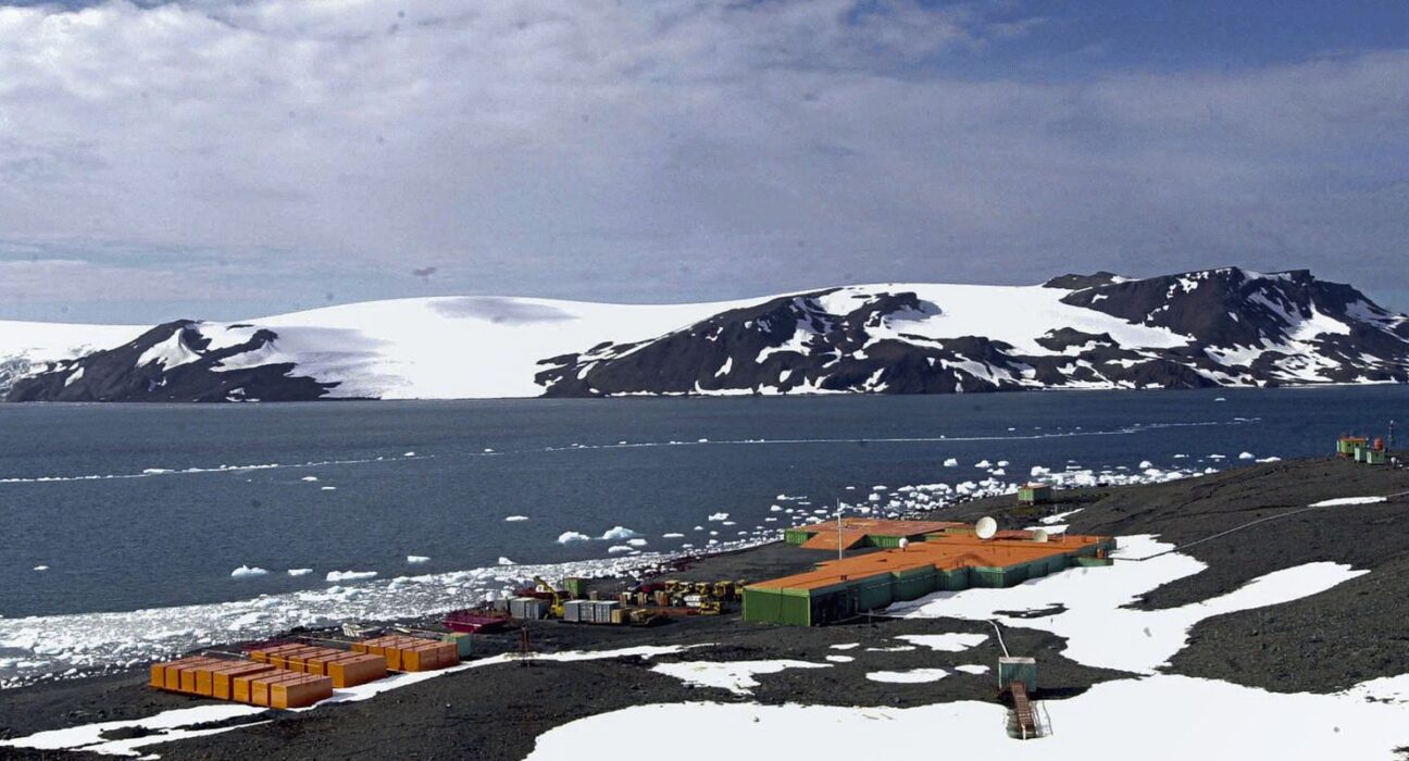 Mapeamento inédito revela extensão de área livre de gelo na Antártica