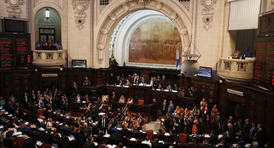 Alerj deve decidir sobre prisão de Bacellar nos próximos dias