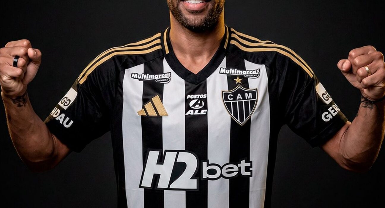 Atlético-MG anuncia o lateral-esquerdo Renan Lodi