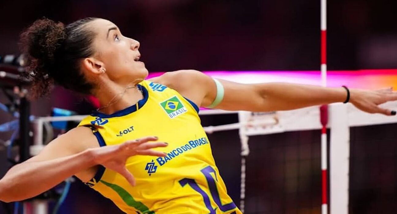 Gabi Guimarães é segunda melhor jogadora de vôlei do mundo em 2025