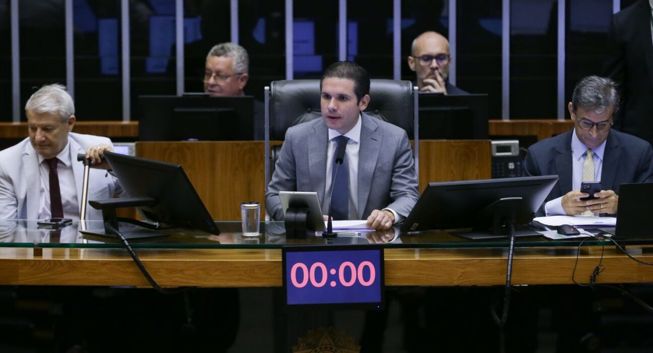 Câmara aprova texto para regulamentar pontos da reforma tributária