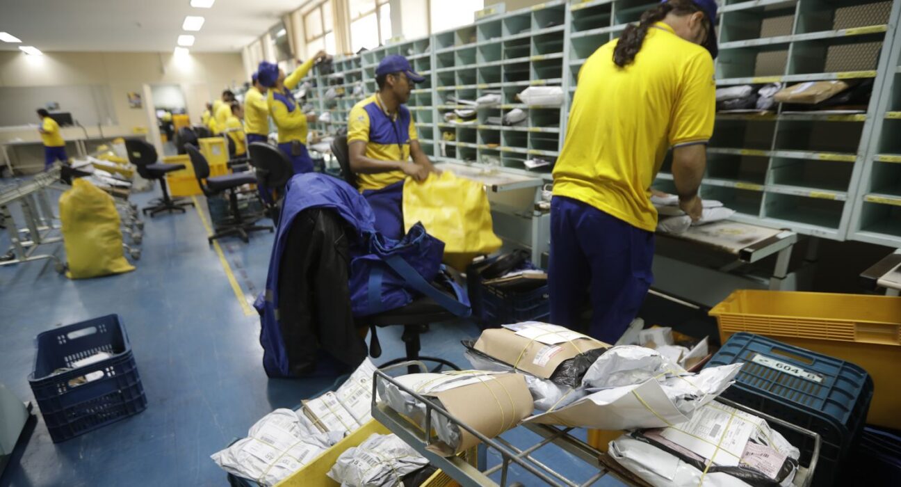 Haddad defende parcerias para reestruturação dos Correios