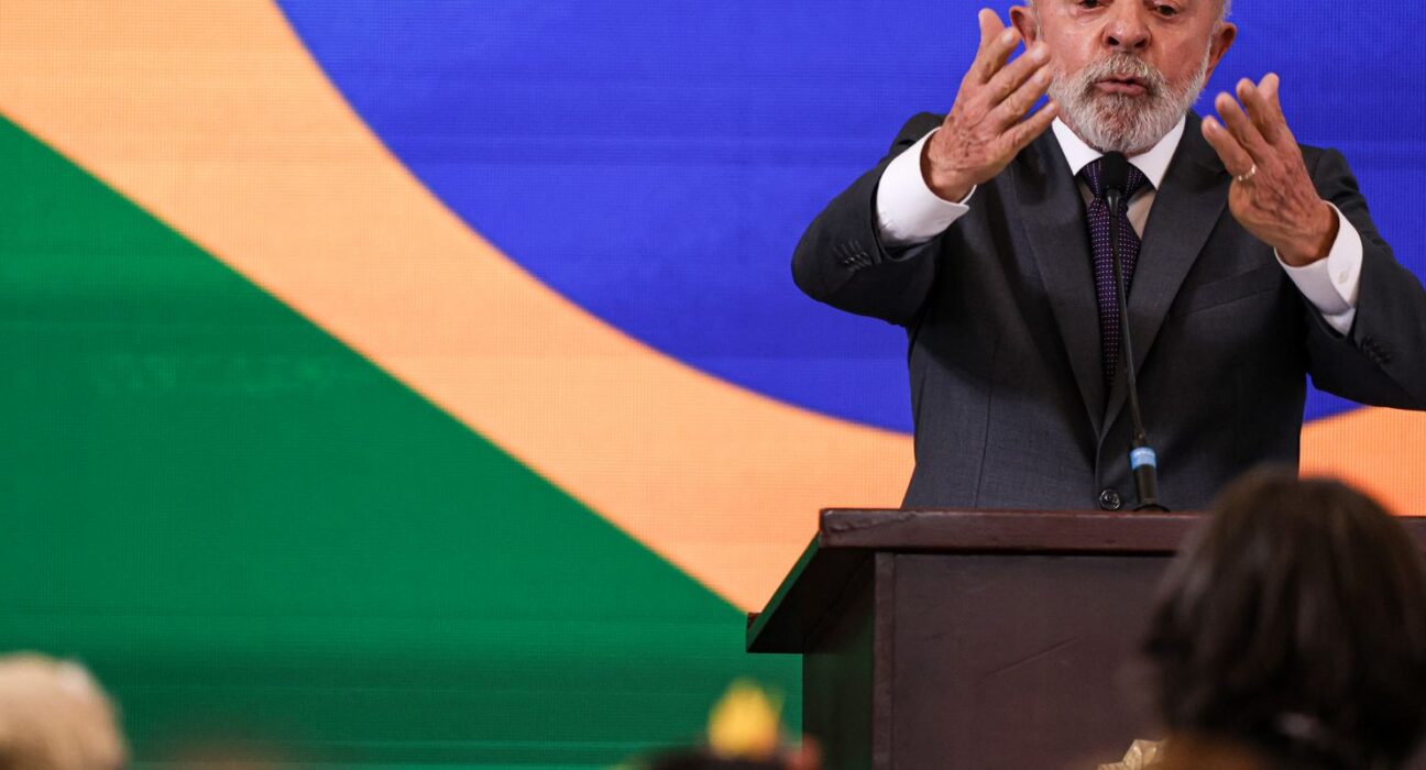 No Conselhão, Lula pede fim da escala 6x1 e ações contra o feminicídio