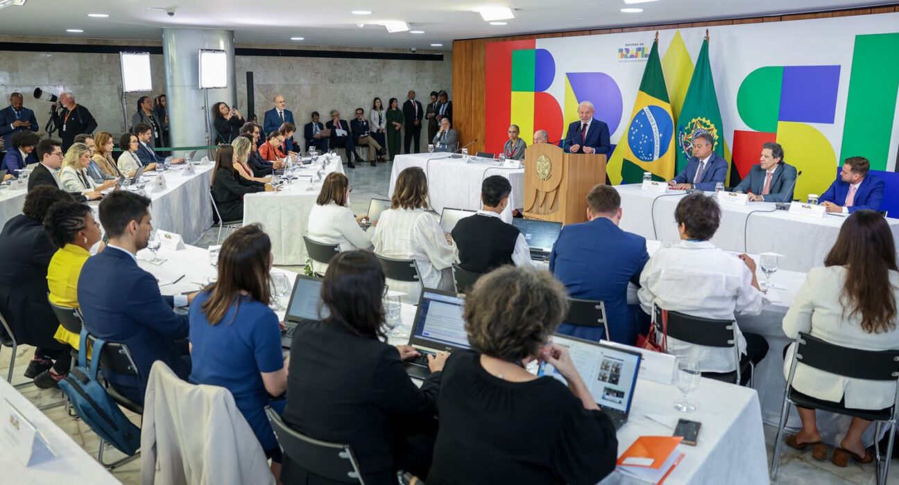 Lula afirma que vai vetar PL da Dosimetria