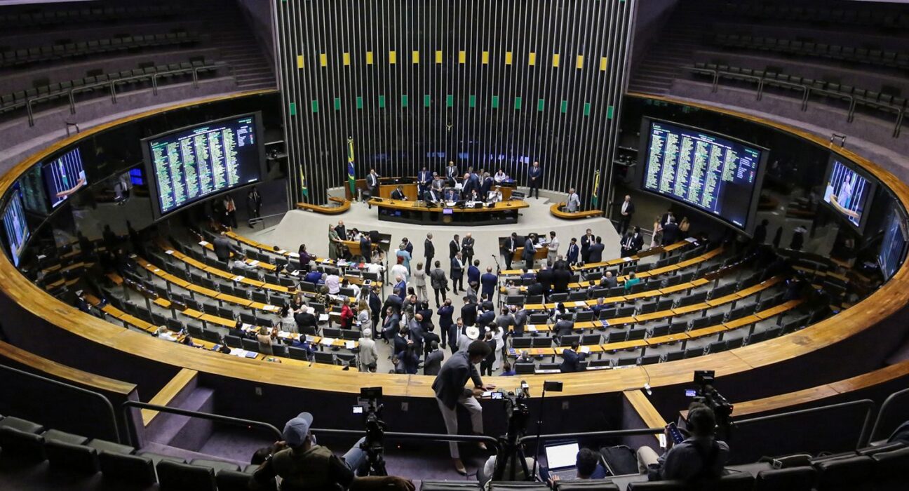 Congresso entra na reta final de atividades do ano