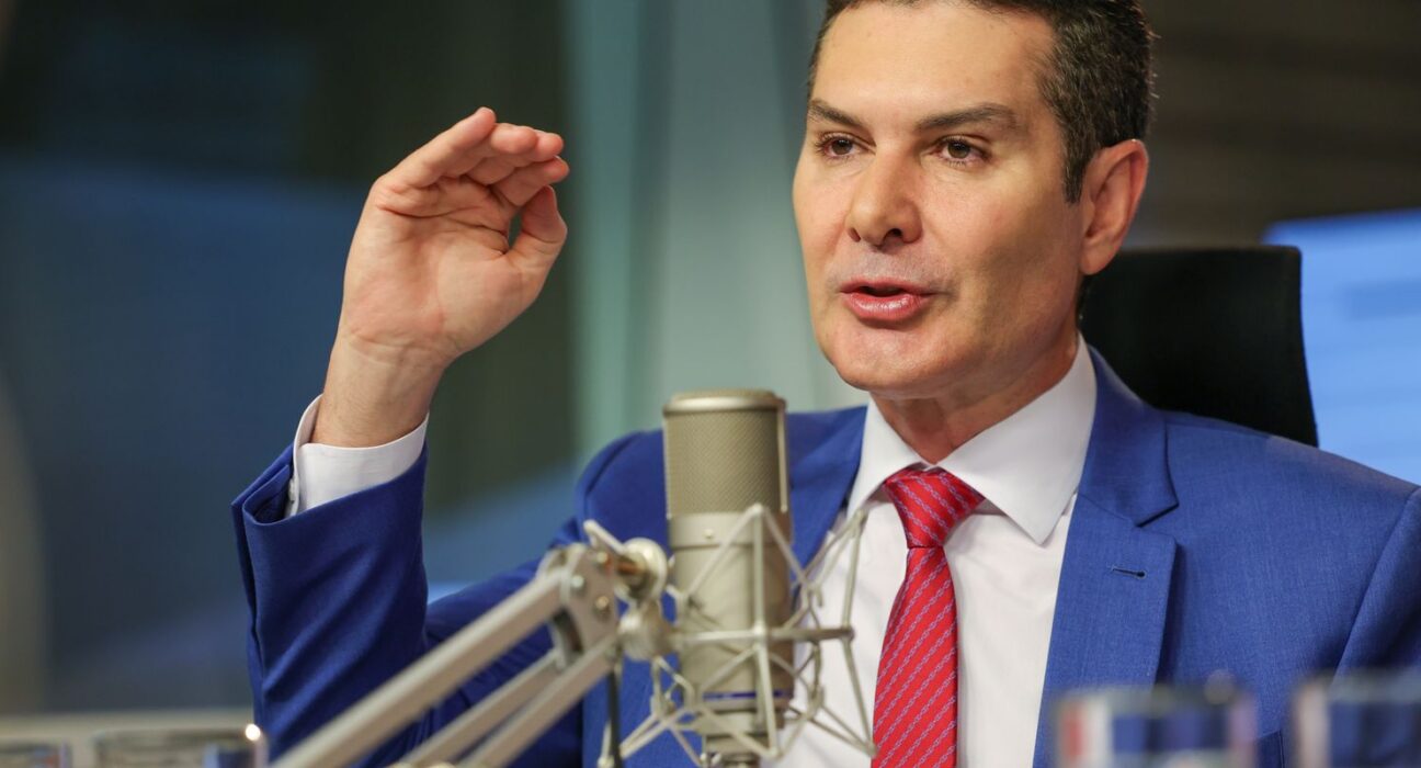 Governo federal vai investir R$ 4 bilhões em trens no Recife