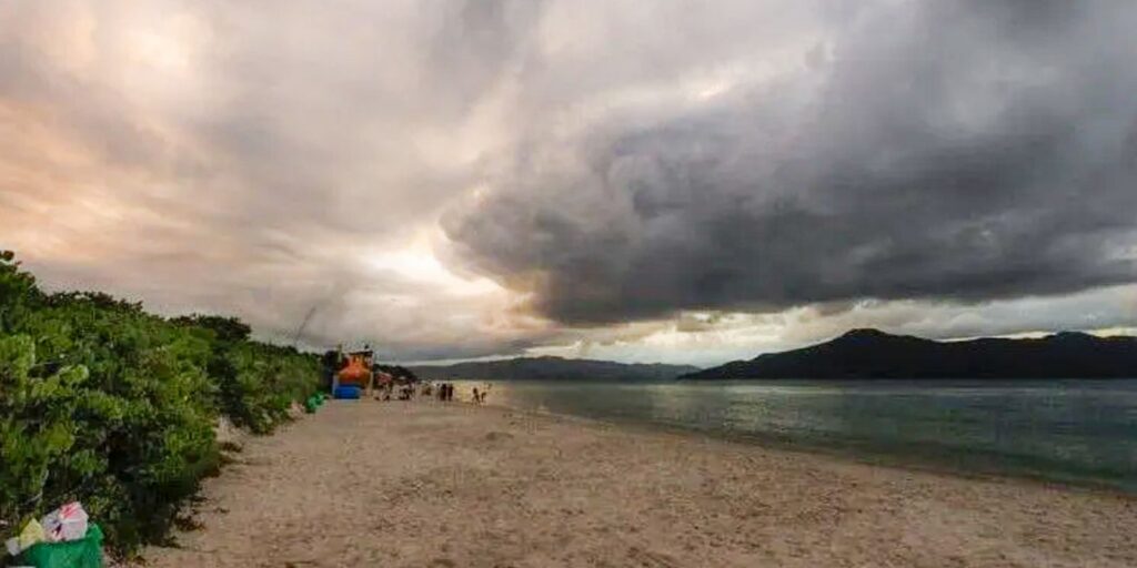 Rio Grande do Sul e Santa Catarina têm alerta para tempestade