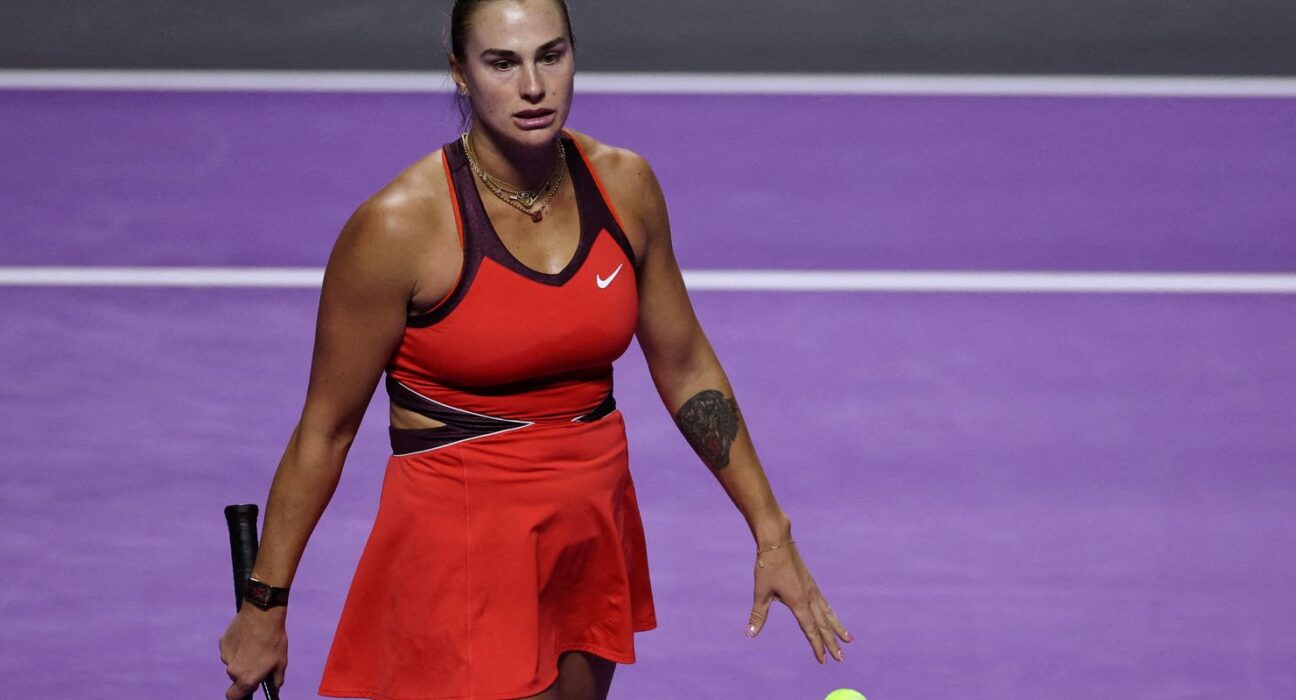 Sabalenka diz não ser justo que mulheres enfrentem atletas trans