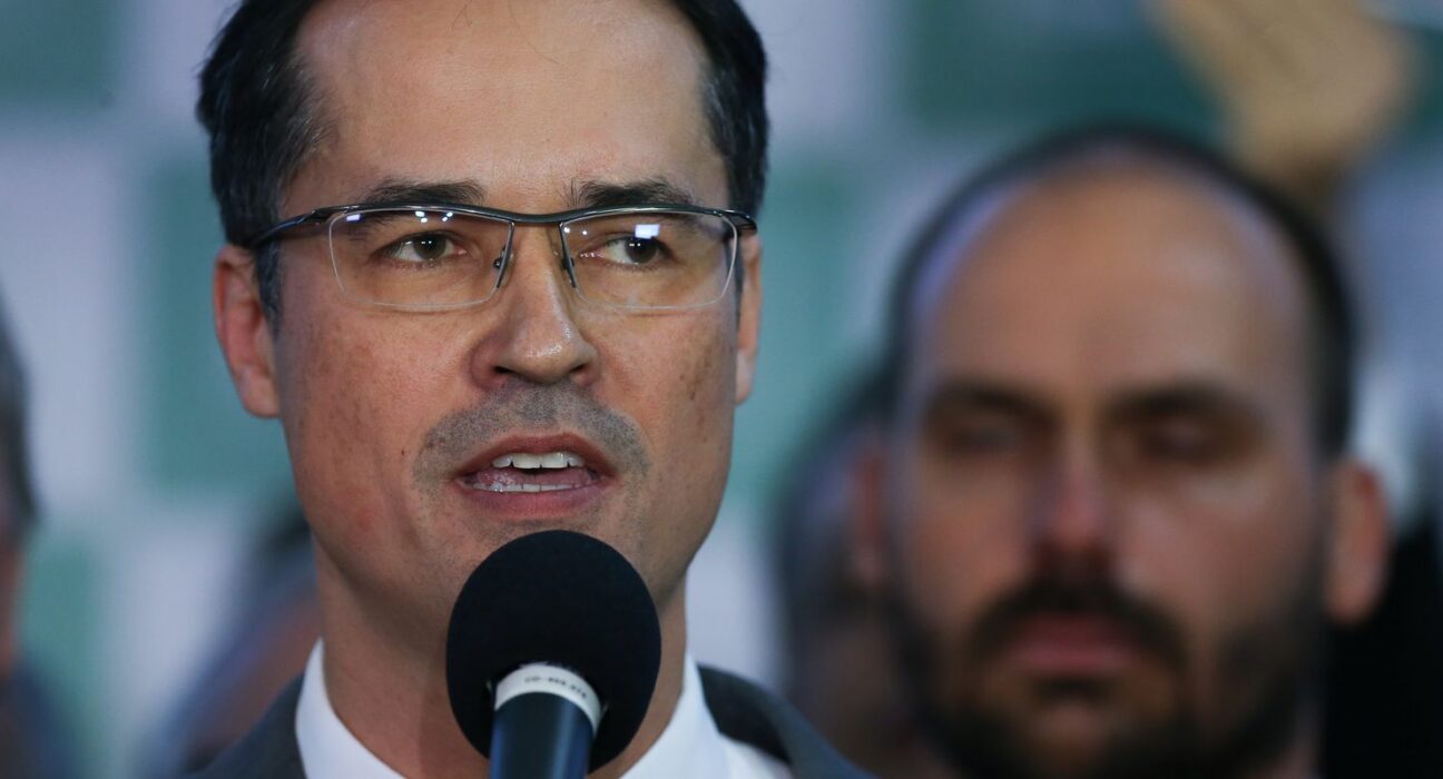 Deltan paga indenização a Lula por PowerPoint da Lava Jato