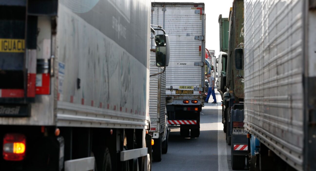 CMN regulamenta linha de R$ 6 bi para financiamento de caminhões