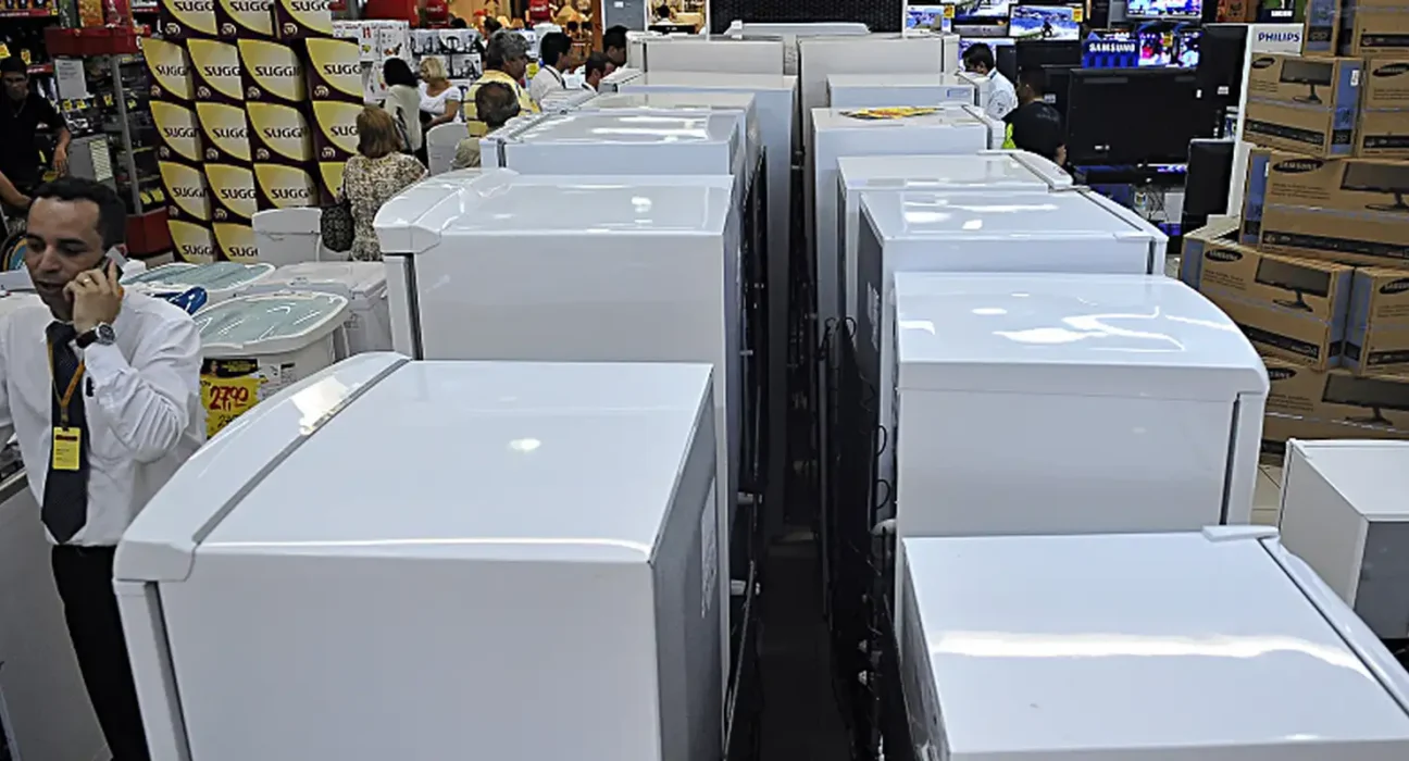 Inmetro orienta uso da geladeira para reduzir consumo de energia