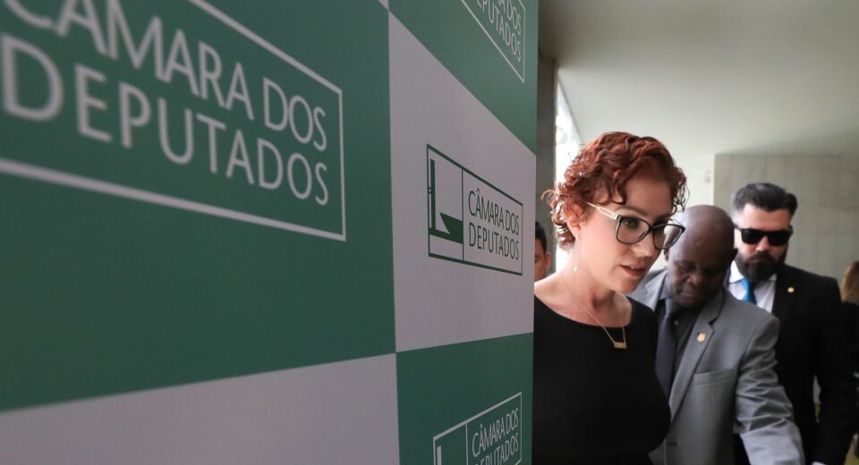 Itália julga extradição de Carla Zambelli nesta terça-feira