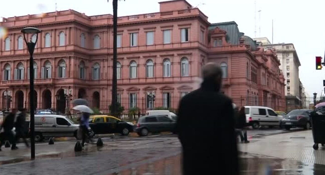 Argentina restringe imigração de venezuelanos ligados a Maduro