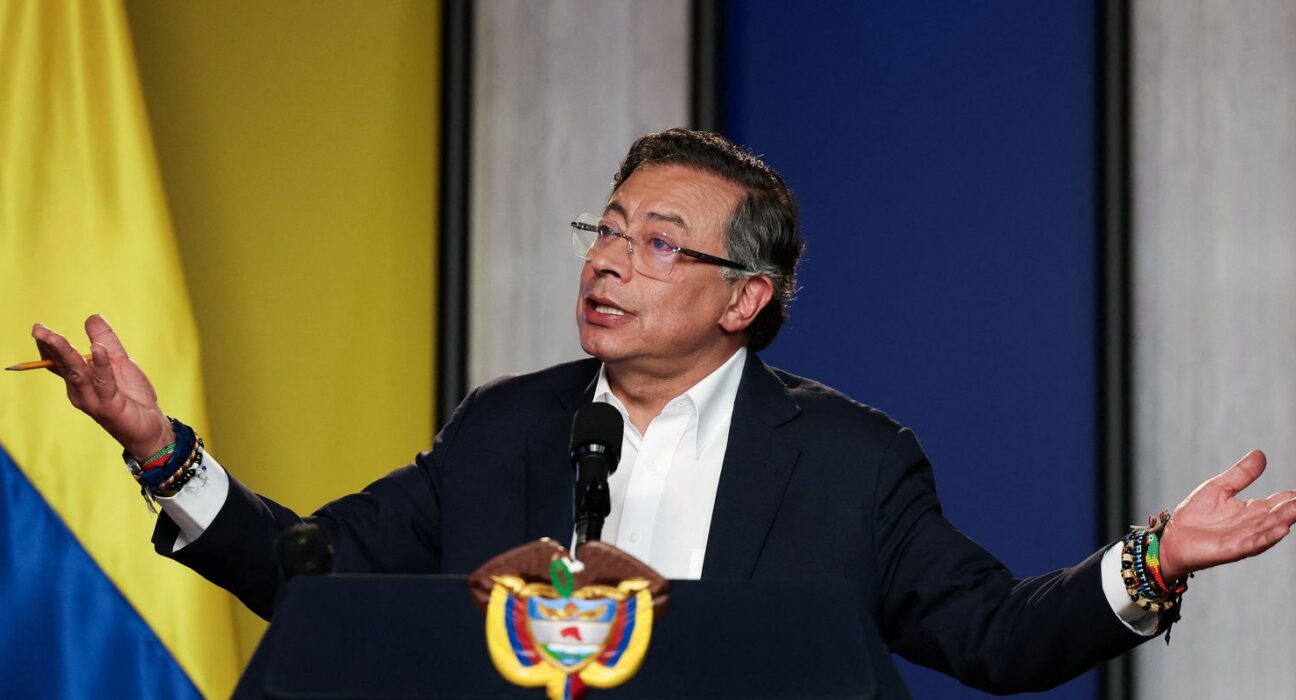 Petro diz que temeu ser capturado pelos EUA assim como Maduro