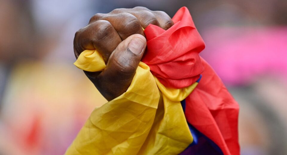 Lula e Petro conversam por telefone sobre situação na Venezuela