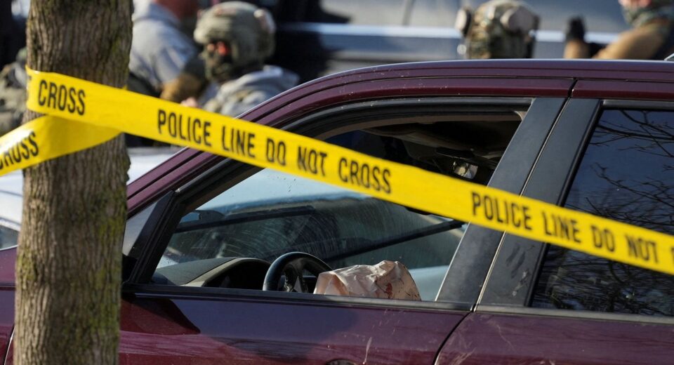 Agente de imigração atira e mata mulher em Minneapolis, nos EUA