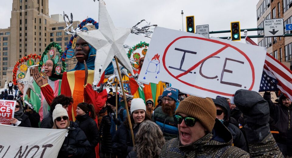 Conheça o ICE: polícia migratória de Trump alvo de protestos nos EUA