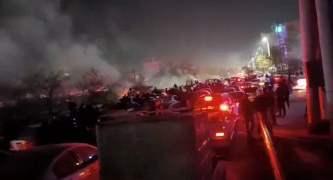 Protestos no Irã diminuem após forte repressão, dizem moradores