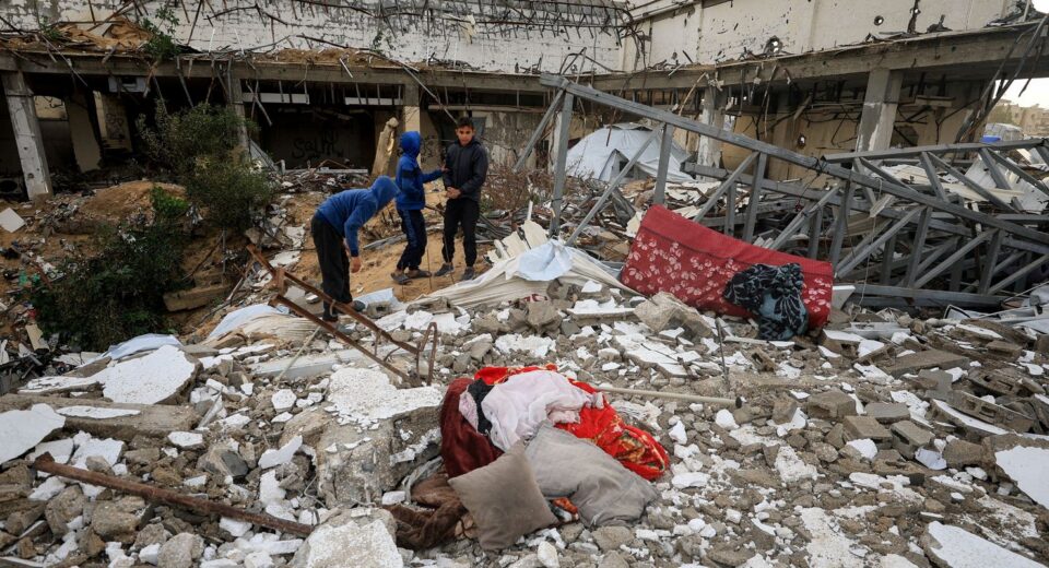 Mais de 100 crianças já foram mortas em Gaza desde 'cessar-fogo'