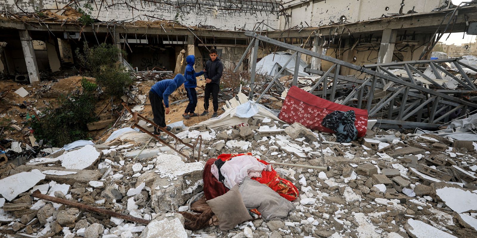 Mais de 100 crianças já foram mortas em Gaza desde 'cessar-fogo'